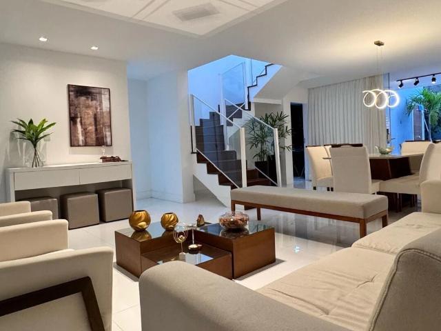 Casa / Sobrado em Condomínio para Locação em Feira de Santana/BA Sim 4 Quartos