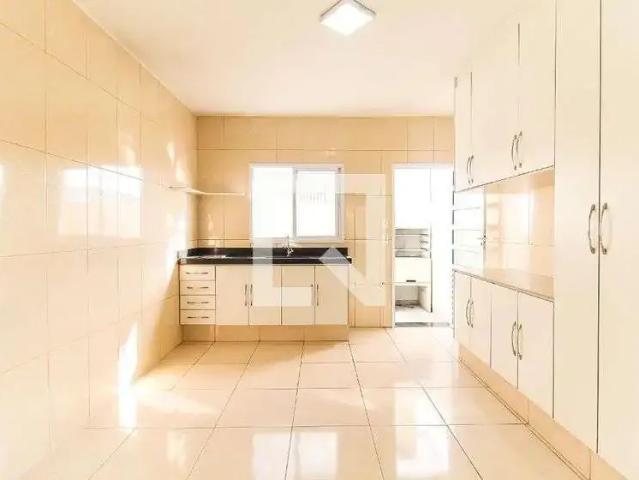 Casa / Sobrado em Condomínio para Locação em Ferraz de Vasconcelos/SP Jardim Lourdes 2 Quartos