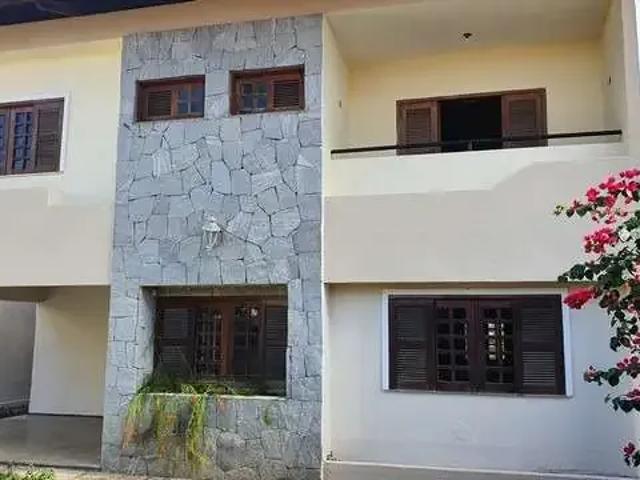 Casa / Sobrado em Condomínio para Locação em Fortaleza/CE Edson Queiroz 3 Quartos