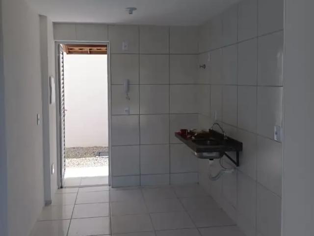 Casa / Sobrado em Condomínio para Locação em Fortaleza/CE Prefeito José Walter 3 Quartos