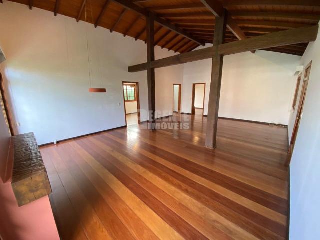 Casa / Sobrado em Condomínio para Locação em Florianópolis/SC Córrego Grande 3 Quartos