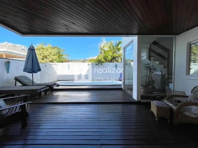 Casa / Sobrado em Condomínio para Locação em Florianópolis/SC Cachoeira do Bom Jesus 4 Quartos
