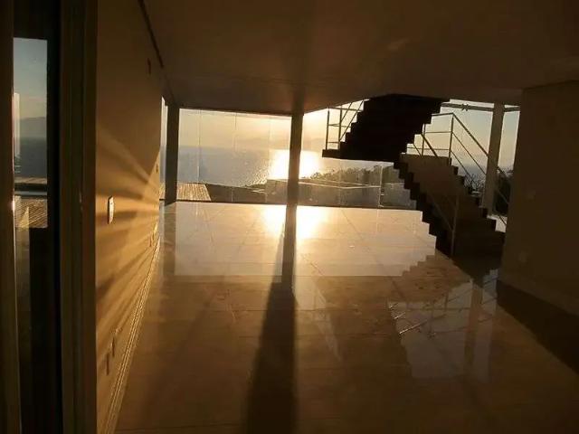 Casa / Sobrado em Condomínio para Locação em Florianópolis/SC Cacupé 4 Quartos