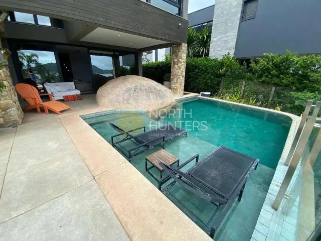 Casa / Sobrado em Condomínio para Locação em Florianópolis/SC Cacupé 4 Quartos