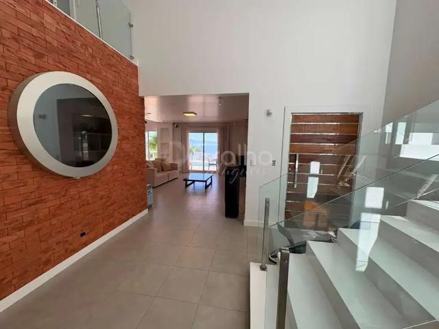 Casa / Sobrado em Condomínio para Locação em Florianópolis/SC Cacupé 4 Quartos
