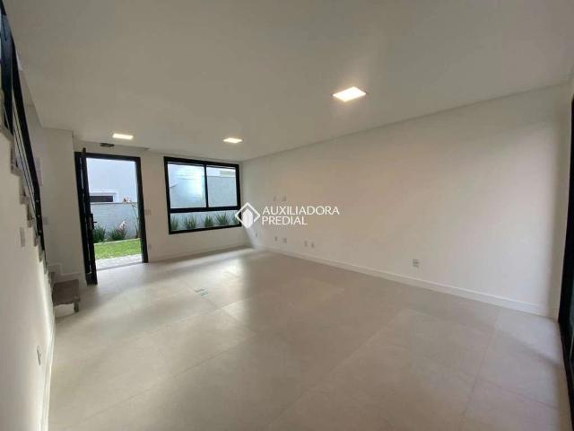 Casa / Sobrado em Condomínio para Locação em Florianópolis/SC Campeche 3 Quartos