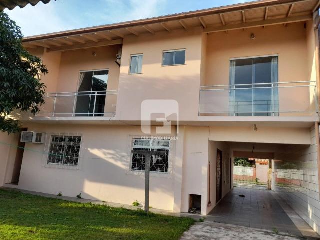 Casa / Sobrado em Condomínio para Locação em Florianópolis/SC Campeche 5 Quartos