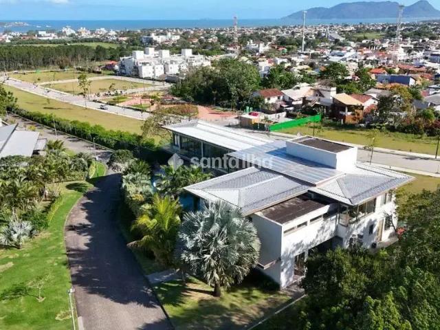Casa / Sobrado em Condomínio para Locação em Florianópolis/SC Campeche 6 Quartos