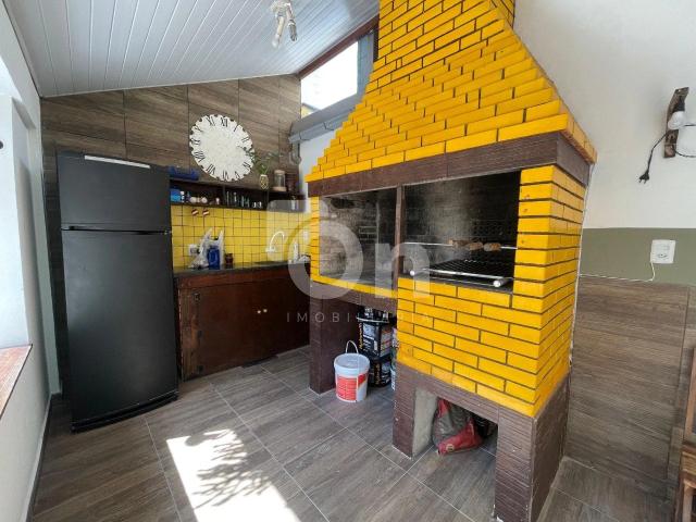 Casa / Sobrado em Condomínio para Locação em Florianópolis/SC Abraão 3 Quartos