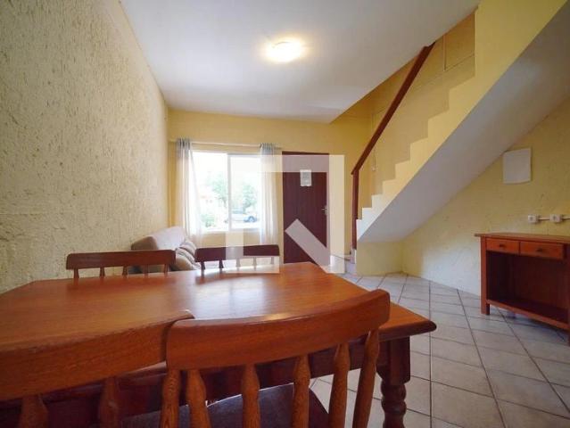 Casa / Sobrado em Condomínio para Locação em Florianópolis/SC Barra da Lagoa 1 Quartos