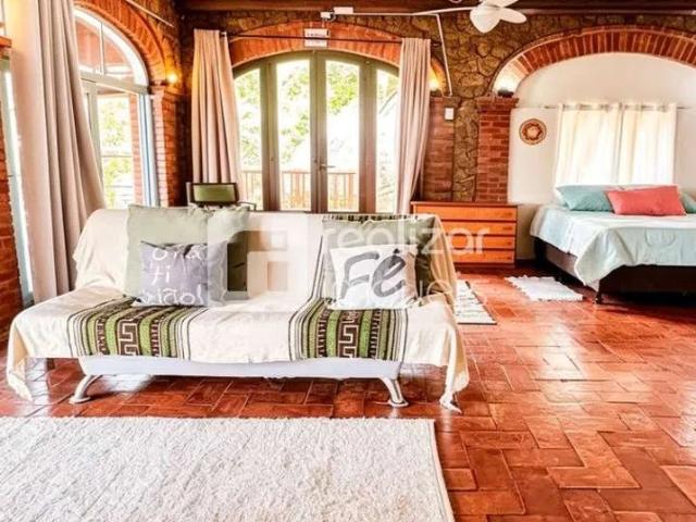 Casa / Sobrado em Condomínio para Locação em Florianópolis/SC Barra da Lagoa 1 Quartos