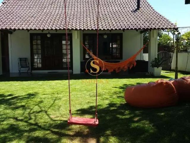 Casa / Sobrado em Condomínio para Locação em Florianópolis/SC Jurerê Internacional 4 Quartos