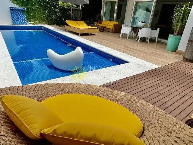 Casa / Sobrado em Condomínio para Locação em Florianópolis/SC Jurerê 5 Quartos