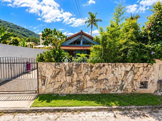 Casa / Sobrado em Condomínio para Locação em Florianópolis/SC Lagoa da Conceição 2 Quartos