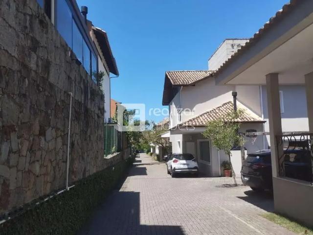 Casa / Sobrado em Condomínio para Locação em Florianópolis/SC Lagoa da Conceição 4 Quartos