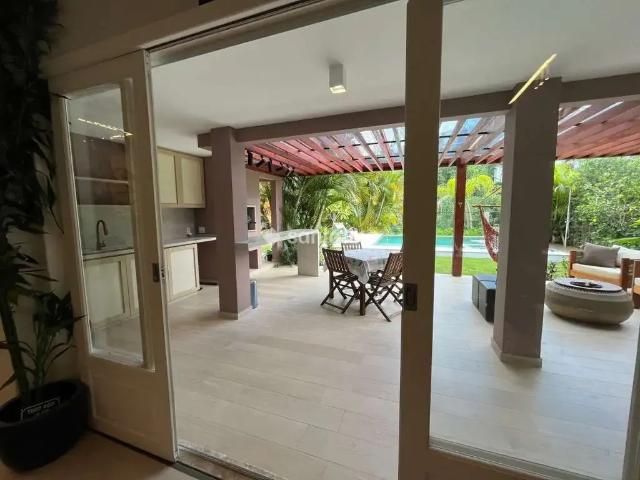 Casa / Sobrado em Condomínio para Locação em Florianópolis/SC Lagoa da Conceição 4 Quartos