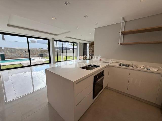 Casa / Sobrado em Condomínio para Locação em Florianópolis/SC São João do Rio Vermelho 3 Quartos