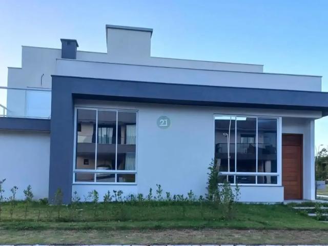 Casa / Sobrado em Condomínio para Locação em Florianópolis/SC São João do Rio Vermelho 3 Quartos