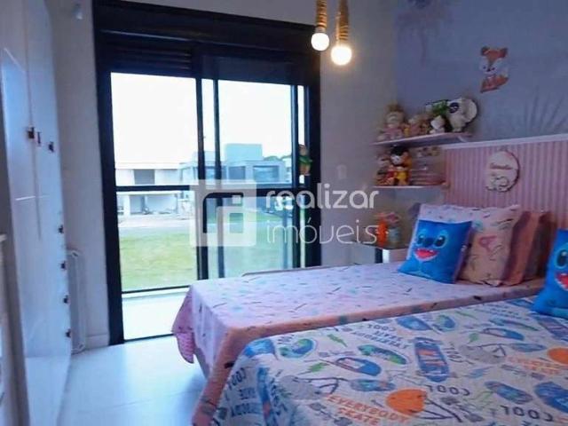 Casa / Sobrado em Condomínio para Locação em Florianópolis/SC São João do Rio Vermelho 4 Quartos