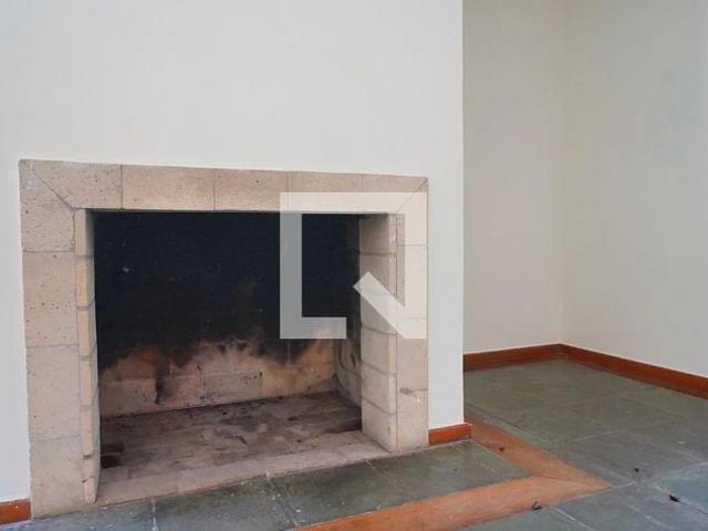 Casa / Sobrado em Condomínio para Locação em Florianópolis/SC Porto da Lagoa 4 Quartos