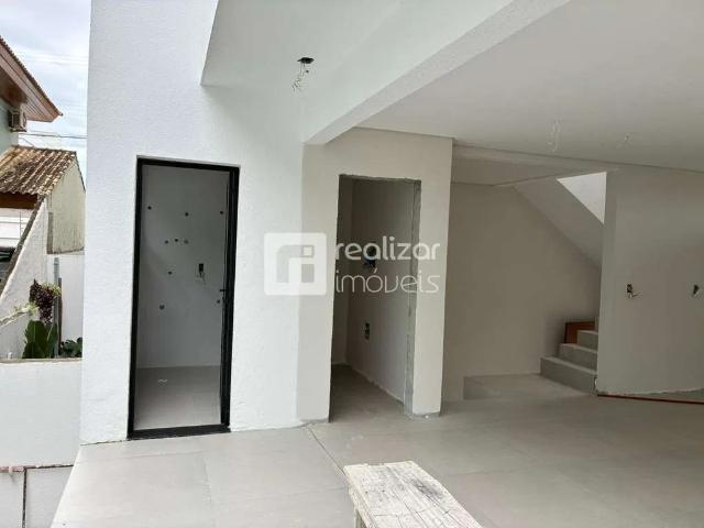 Casa / Sobrado em Condomínio para Locação em Florianópolis/SC Rio Tavares 3 Quartos