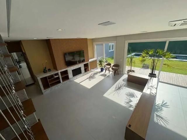 Casa / Sobrado em Condomínio para Locação em Florianópolis/SC Rio Tavares 5 Quartos