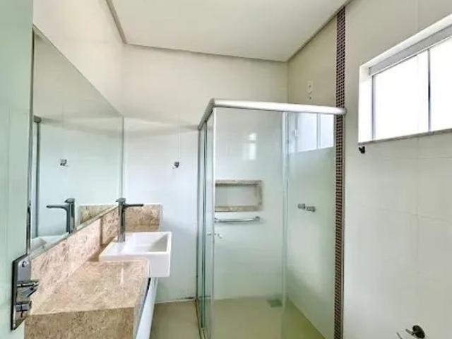 Casa / Sobrado em Condomínio para Locação em Goiânia/GO Jardins Valência 3 Quartos