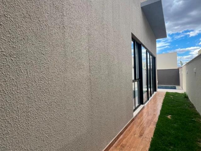 Casa / Sobrado em Condomínio para Locação em Goiânia/GO Jardins França 4 Quartos