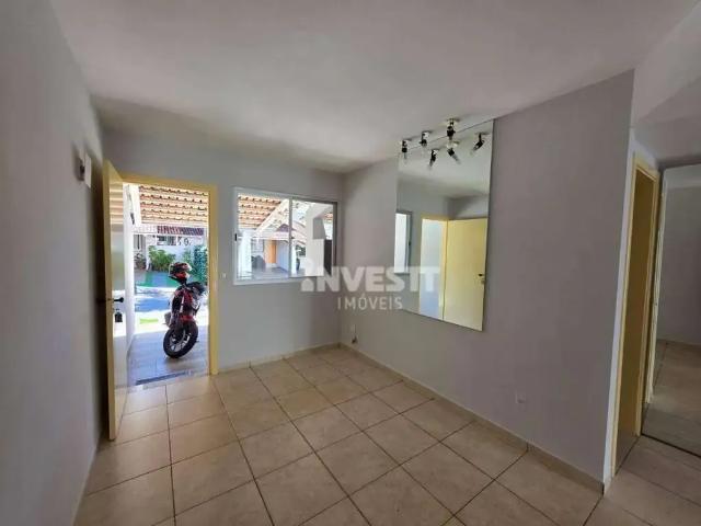 Casa / Sobrado em Condomínio para Locação em Goiânia/GO Parque das Laranjeiras 3 Quartos