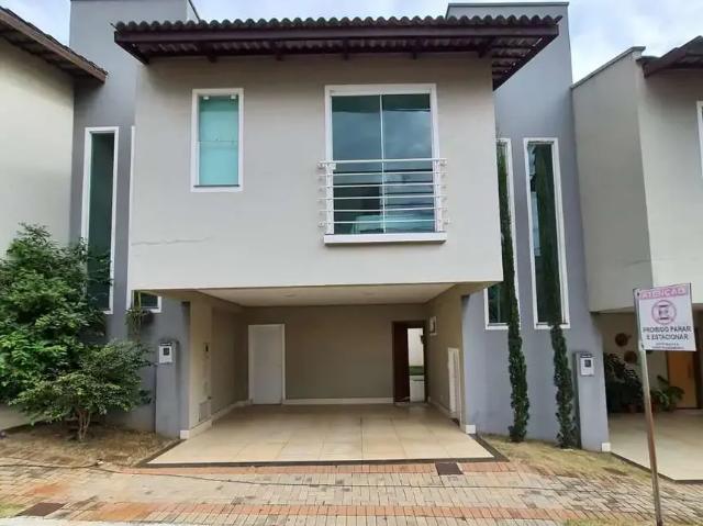 Casa / Sobrado em Condomínio para Locação em Goiânia/GO Residencial Center Ville 3 Quartos