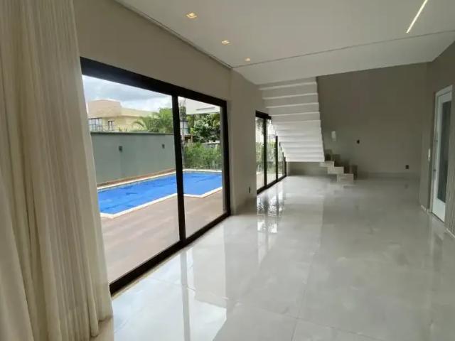 Casa / Sobrado em Condomínio para Locação em Goiânia/GO Residencial Goiânia Golfe Clube 4 Quartos