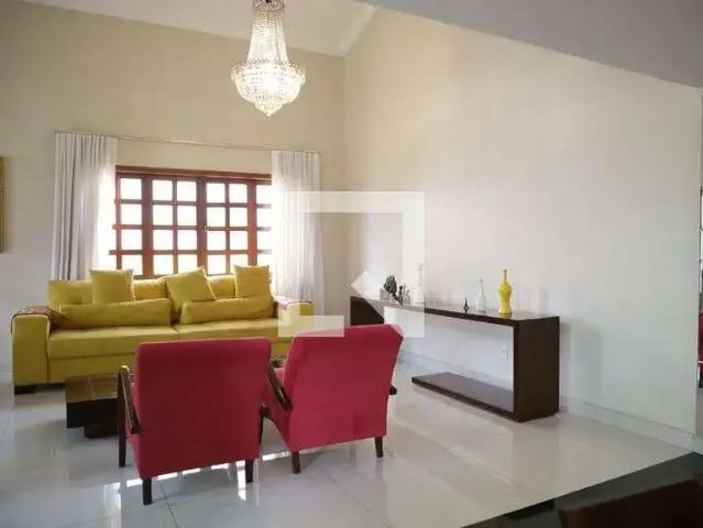 Casa / Sobrado em Condomínio para Locação em Goiânia/GO Residencial Granville 3 Quartos