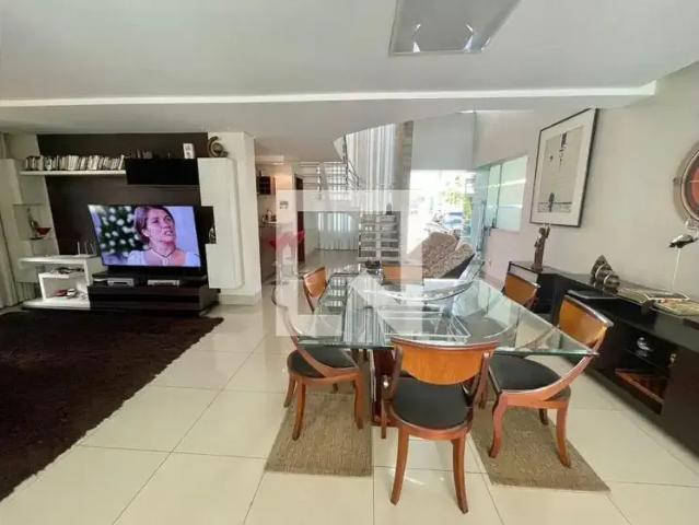 Casa / Sobrado em Condomínio para Locação em Goiânia/GO Residencial Parque Oeste 5 Quartos