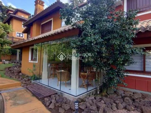 Casa / Sobrado em Condomínio para Locação em Gramado/RS Planalto 3 Quartos