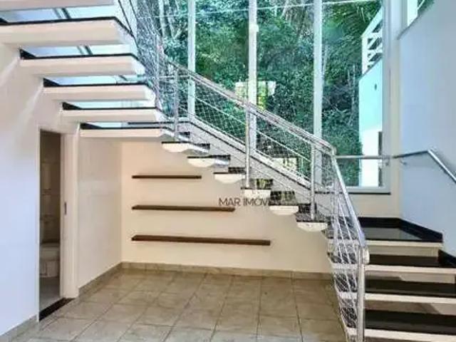Casa / Sobrado em Condomínio para Locação em Guarujá/SP Balneário Praia do Pernambuco 3 Quartos