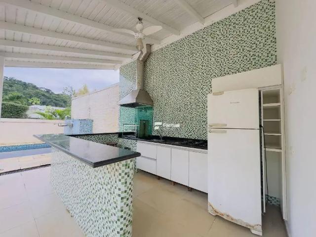 Casa / Sobrado em Condomínio para Locação em Guarujá/SP Balneário Praia do Pernambuco 3 Quartos