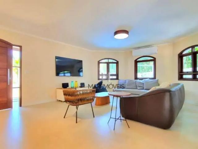 Casa / Sobrado em Condomínio para Locação em Guarujá/SP Balneário Praia do Pernambuco 4 Quartos