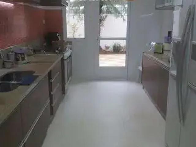 Casa / Sobrado em Condomínio para Locação em Guarujá/SP Jardim Acapulco 4 Quartos