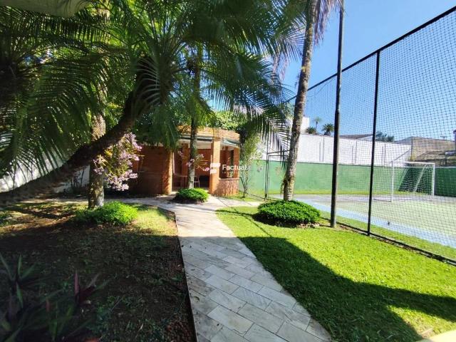 Casa / Sobrado em Condomínio para Locação em Guarujá/SP Jardim Acapulco 5 Quartos