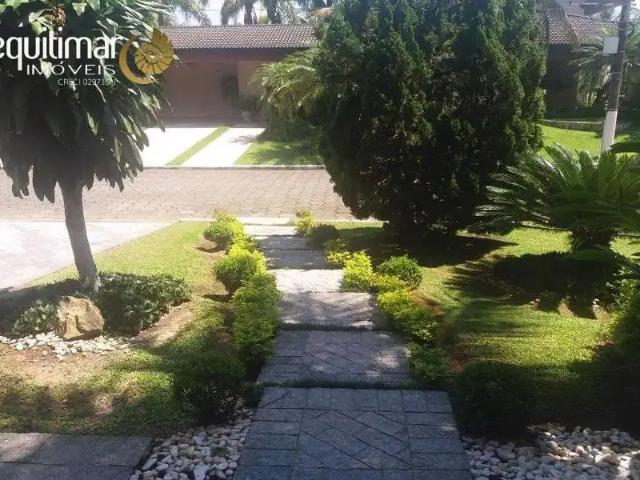 Casa / Sobrado em Condomínio para Locação em Guarujá/SP Jardim Acapulco 5 Quartos
