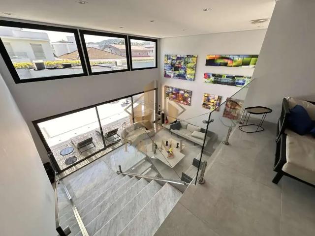 Casa / Sobrado em Condomínio para Locação em Guarujá/SP Jardim Acapulco 5 Quartos