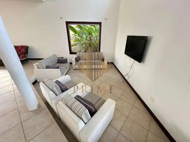 Casa / Sobrado em Condomínio para Locação em Guarujá/SP Jardim Acapulco 5 Quartos
