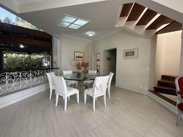 Casa / Sobrado em Condomínio para Locação em Guarujá/SP Jardim Acapulco 5 Quartos