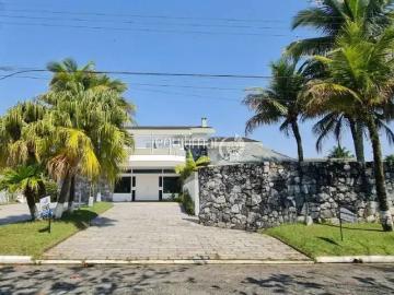 Casa / Sobrado em Condomínio para Locação em Guarujá/SP Jardim Acapulco 6 Quartos