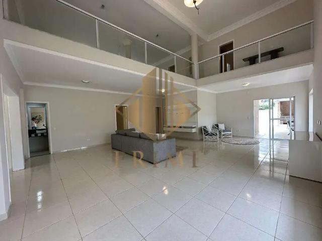 Casa / Sobrado em Condomínio para Locação em Guarujá/SP Jardim Acapulco 6 Quartos