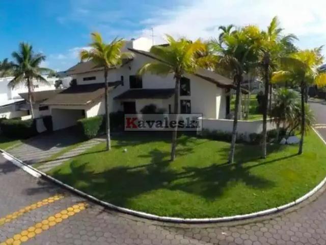 Casa / Sobrado em Condomínio para Locação em Guarujá/SP Jardim Acapulco 6 Quartos