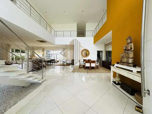 Casa / Sobrado em Condomínio para Locação em Guarujá/SP Jardim Acapulco 6 Quartos