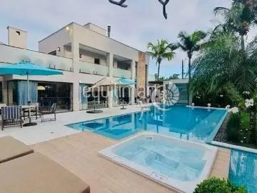 Casa / Sobrado em Condomínio para Locação em Guarujá/SP Jardim Acapulco 7 Quartos