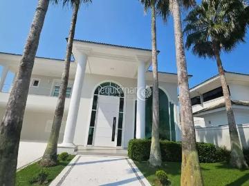 Casa / Sobrado em Condomínio para Locação em Guarujá/SP Jardim Acapulco 7 Quartos