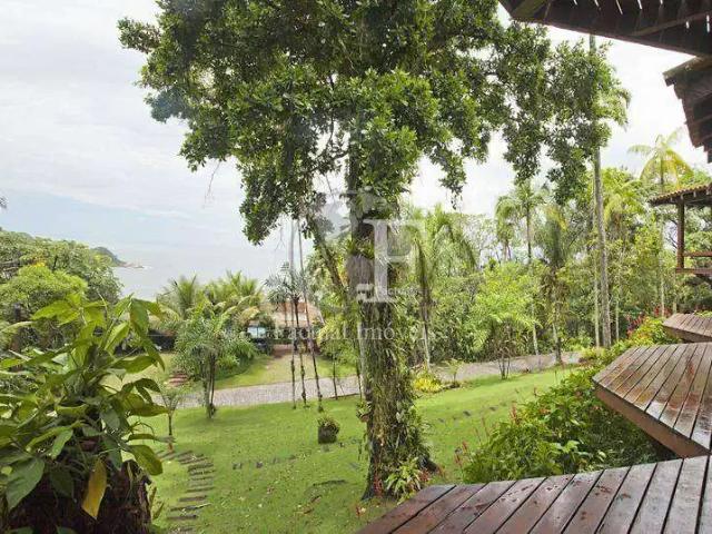 Casa / Sobrado em Condomínio para Locação em Guarujá/SP Praia de São Pedro 3 Quartos